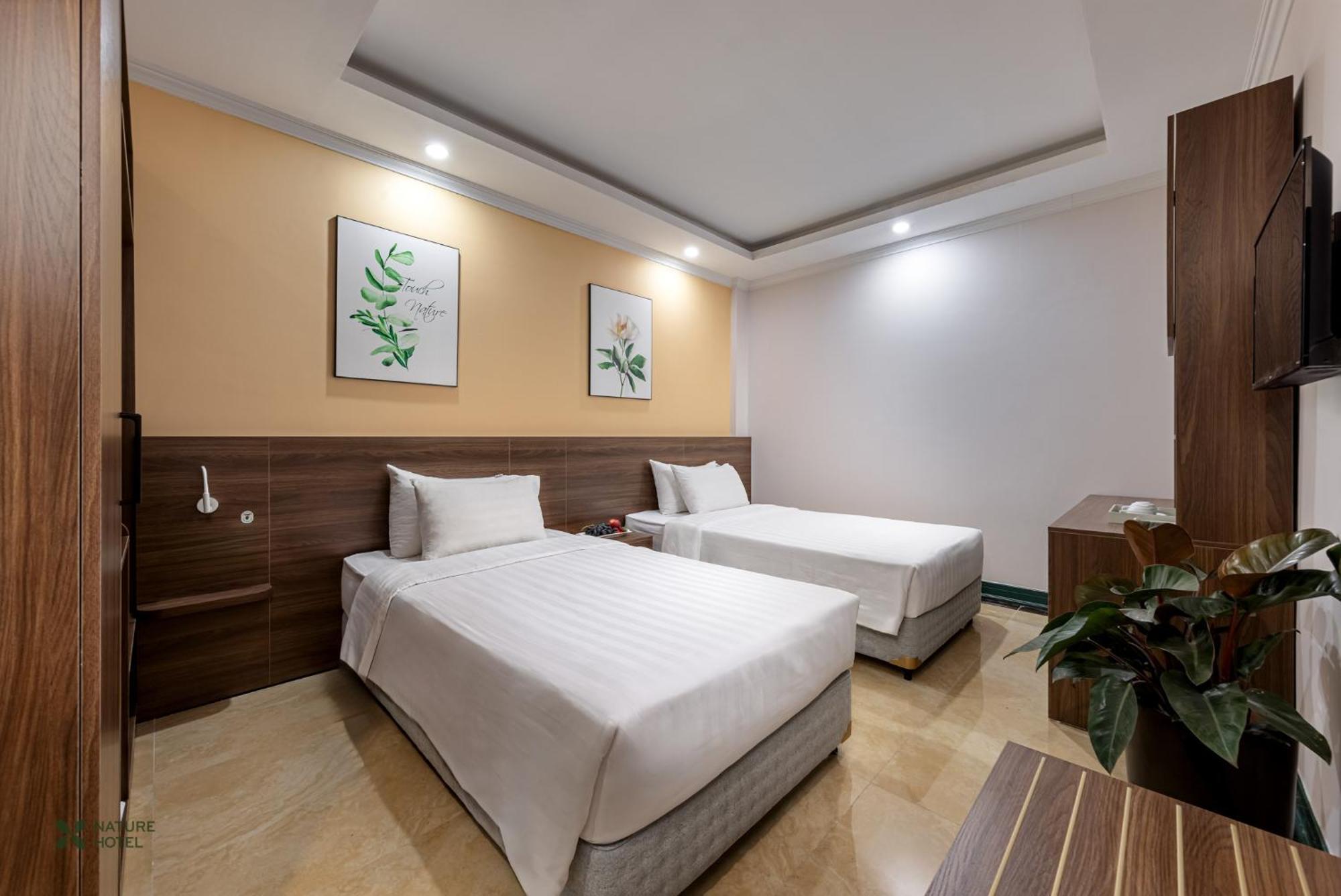 Nature Hotel Hanoi Exteriör bild